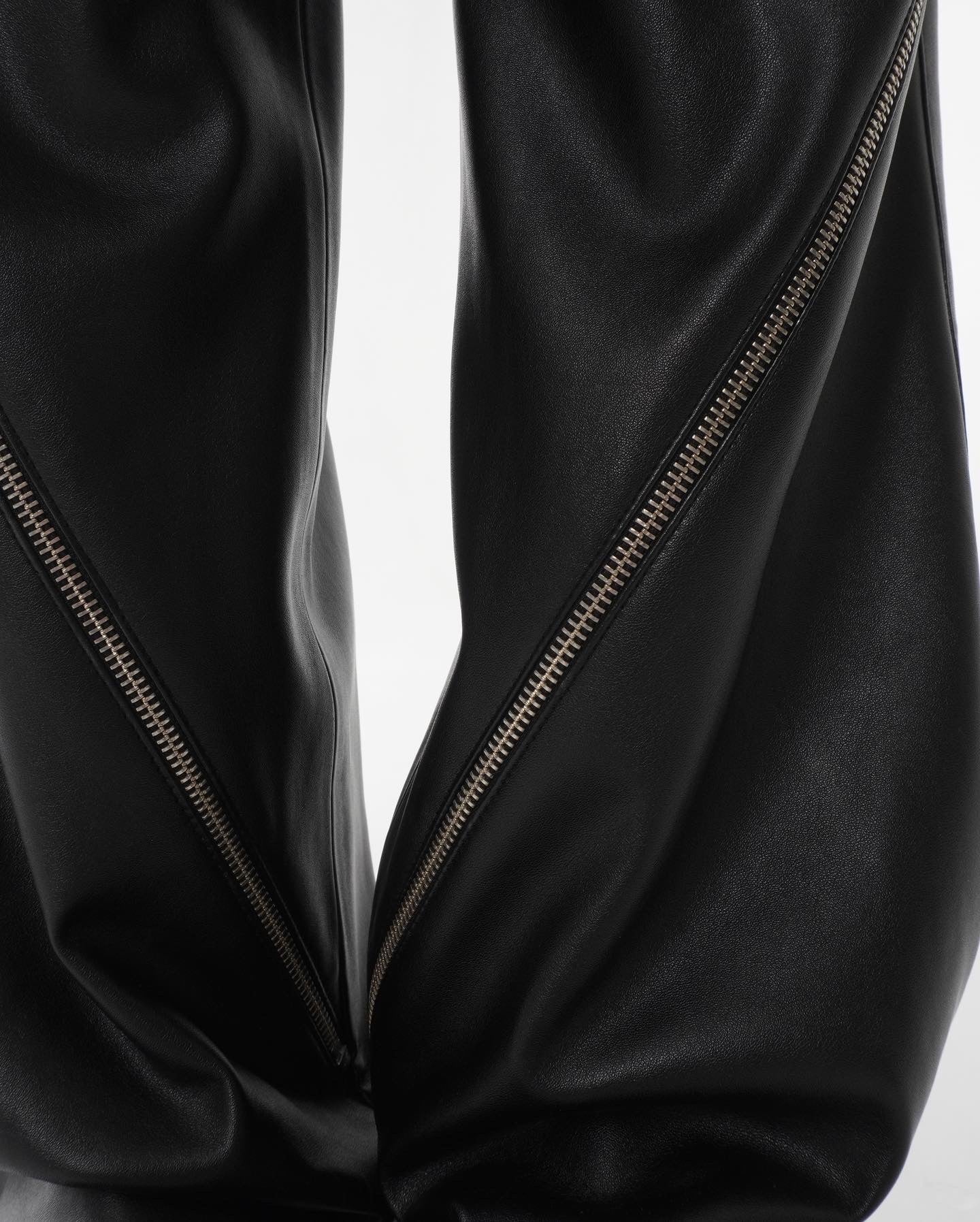 Multi Pocket Zip Leather Pants